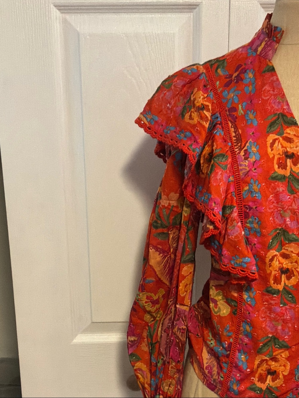 Farm Rio Women’s Red Floral Button-Front Ruffle Blouse - Picture 3 of 10